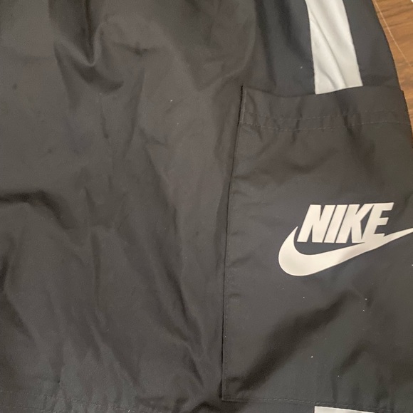 Nike Shorts - Picture 2 of 3